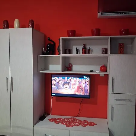Studio Nera بوموري